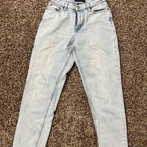 Aeropostale Light Wash Mom Jeans
